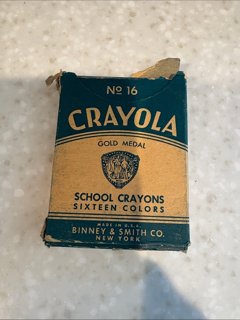 Crayola Gold Medal No.16 School Crayon Box - Blue & Tan Read Description!